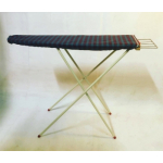 Vintage speelgoed strijkplankje uit de sixties!